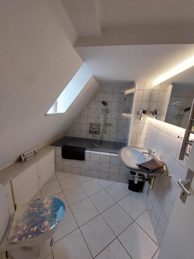 Gaeste Und Geschaeftswohnung Stolle Bad Dürrenberg Exterior foto